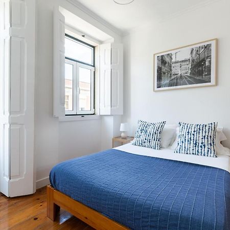 White & Blue Vintage Home In Graca ลิสบอน ภายนอก รูปภาพ