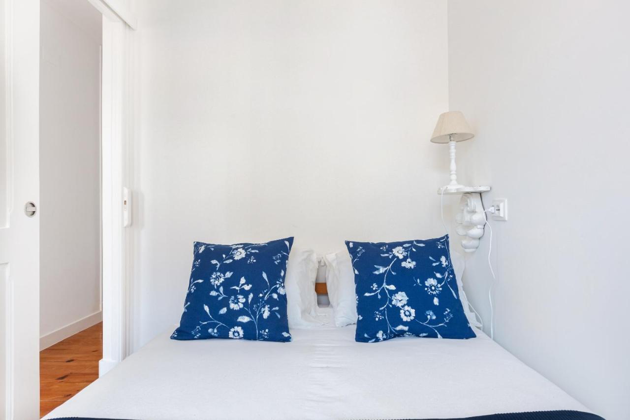 White & Blue Vintage Home In Graca ลิสบอน ภายนอก รูปภาพ