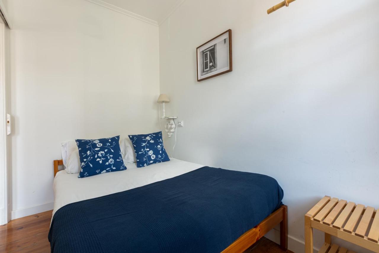 White & Blue Vintage Home In Graca ลิสบอน ภายนอก รูปภาพ